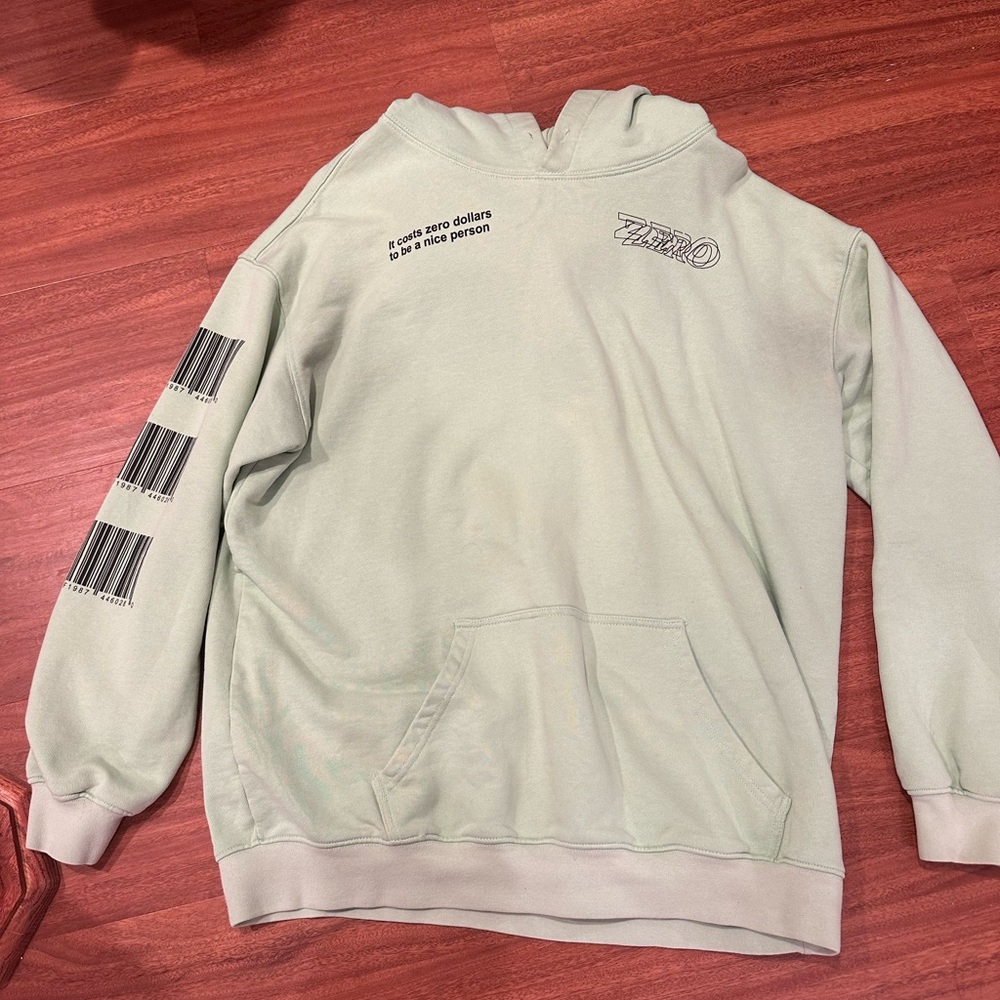Sweatshirt